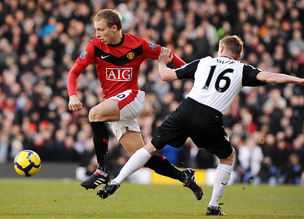 竞争激烈的 竞争激烈的